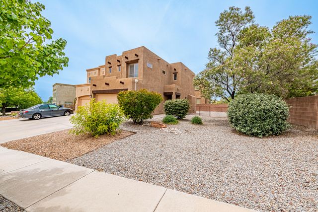2435 Pelizzano Drive SE, Rio Rancho, NM 87124