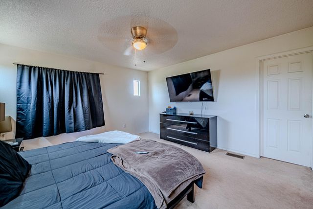 2435 Pelizzano Drive SE, Rio Rancho, NM 87124