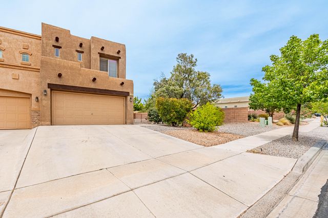 2435 Pelizzano Drive SE, Rio Rancho, NM 87124