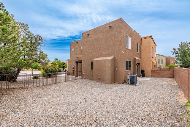 2435 Pelizzano Drive SE, Rio Rancho, NM 87124