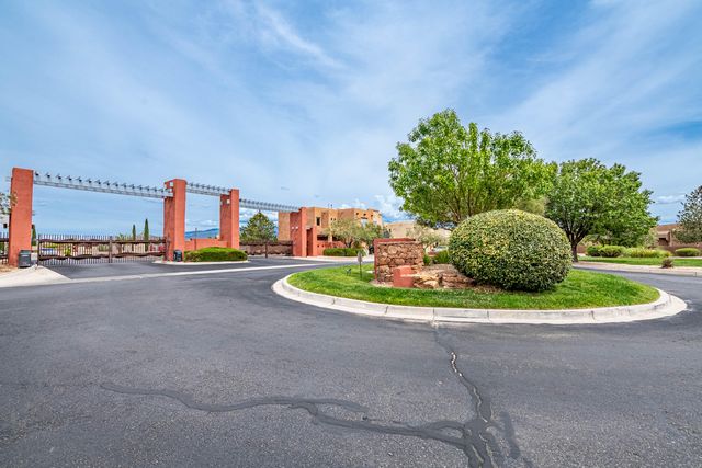 2435 Pelizzano Drive SE, Rio Rancho, NM 87124