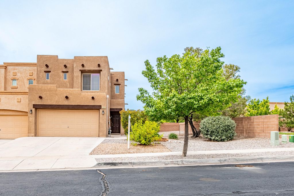 2435 Pelizzano Drive SE, Rio Rancho, NM 87124