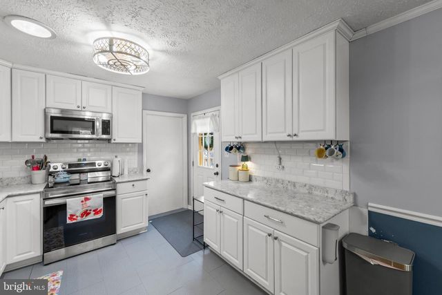 330 WARDENSVILLE GRADE, Winchester, VA 22602