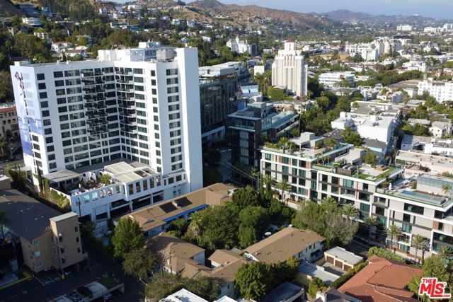 1323 N OLIVE Drive 31C, West Hollywood, CA 90069