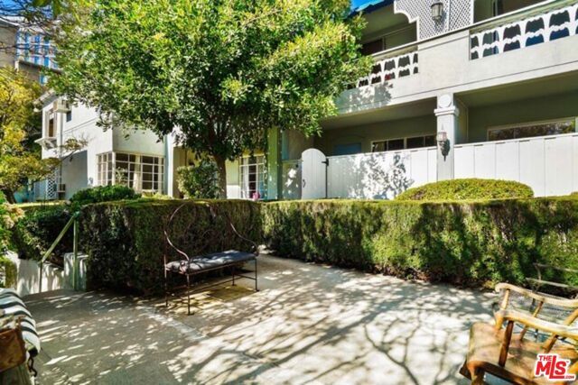1323 N OLIVE Drive 31C, West Hollywood, CA 90069