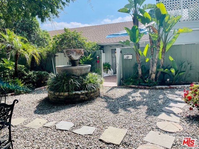 1323 N OLIVE Drive 31C, West Hollywood, CA 90069