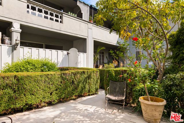 1323 N OLIVE Drive 31C, West Hollywood, CA 90069