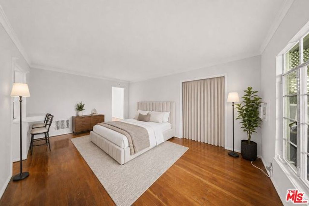 1323 N OLIVE Drive 31C, West Hollywood, CA 90069