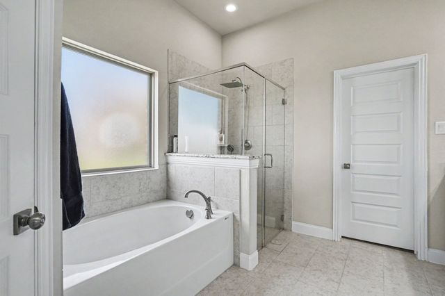 718 Cactus Creek Court, Godley, TX 76044