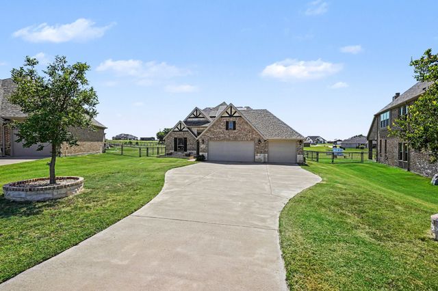 718 Cactus Creek Court, Godley, TX 76044