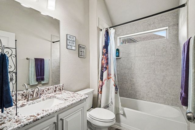 718 Cactus Creek Court, Godley, TX 76044