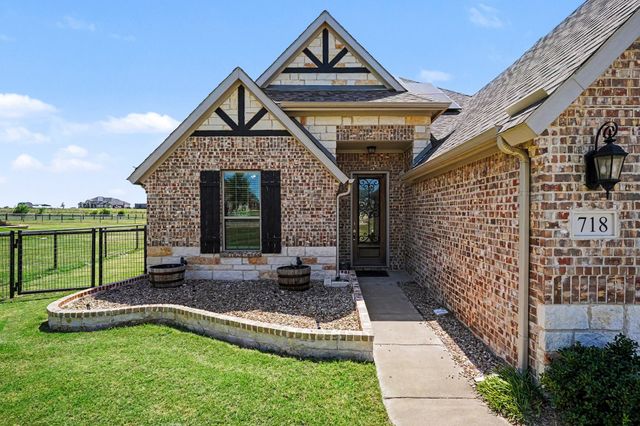 718 Cactus Creek Court, Godley, TX 76044