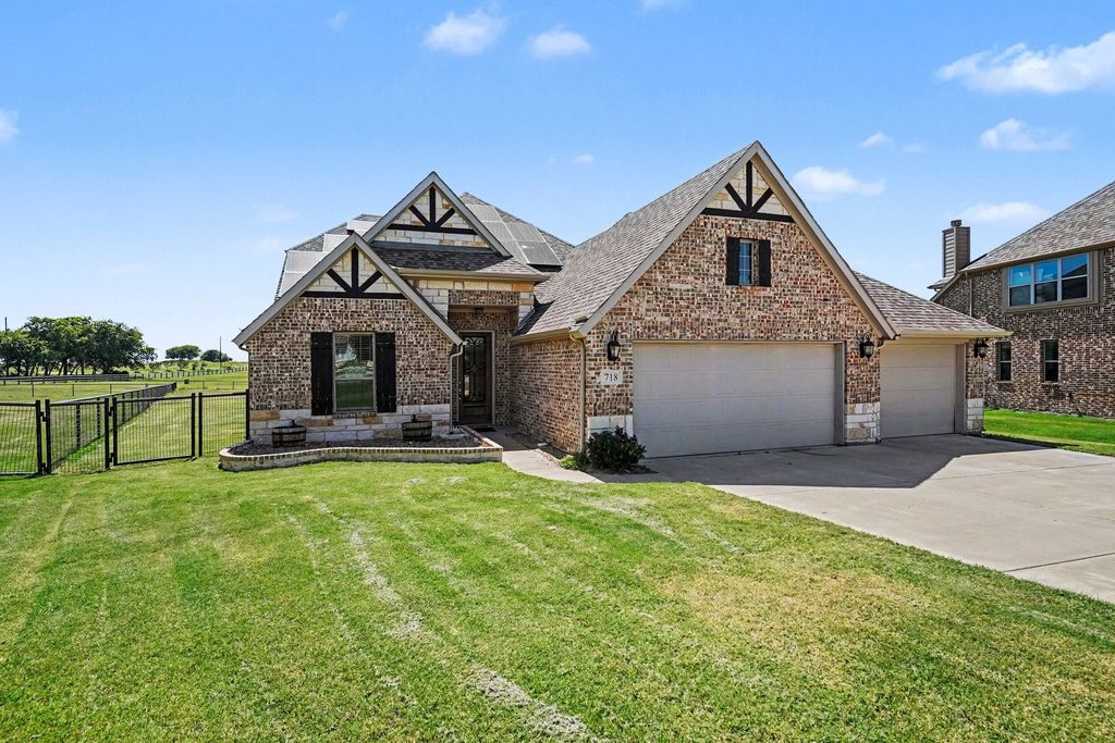 718 Cactus Creek Court, Godley, TX 76044