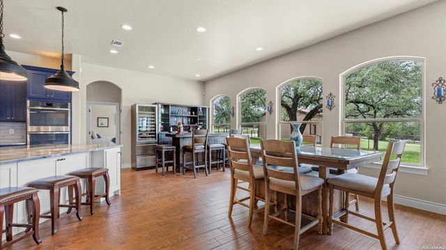 1909 Hunters Cove, New Braunfels, TX 78132