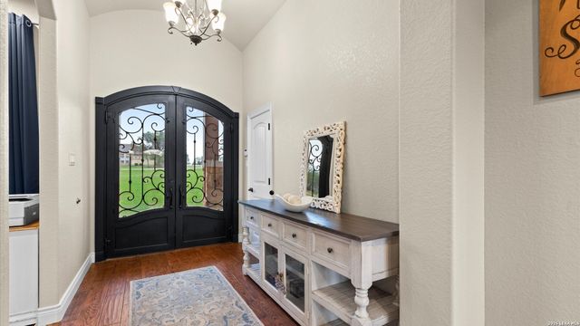 1909 Hunters Cove, New Braunfels, TX 78132