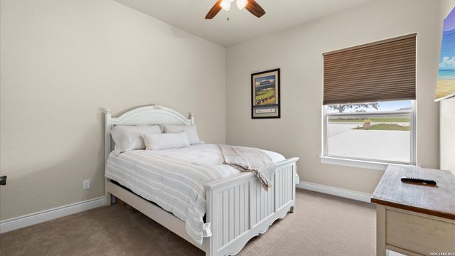 1909 Hunters Cove, New Braunfels, TX 78132