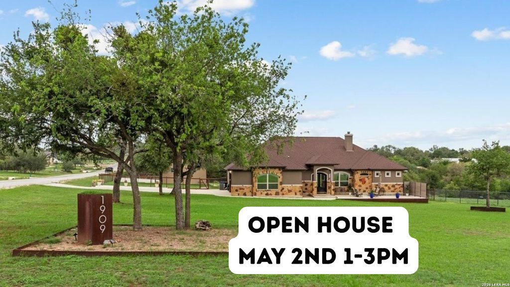 1909 Hunters Cove, New Braunfels, TX 78132