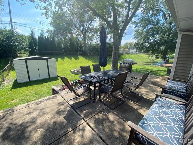 9432 Eucalyptus Drive, Affton, MO 63123