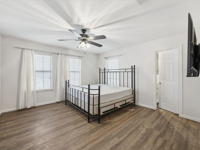 308 Oakwood Street, Chico, TX 76431