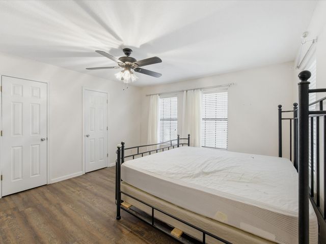 308 Oakwood Street, Chico, TX 76431