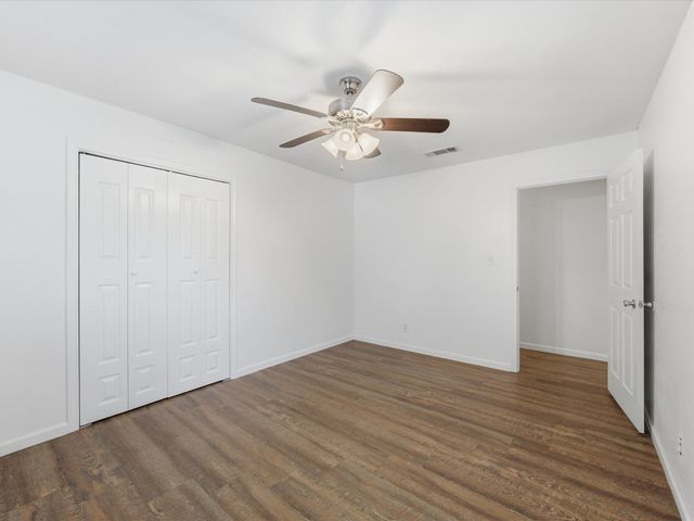 308 Oakwood Street, Chico, TX 76431