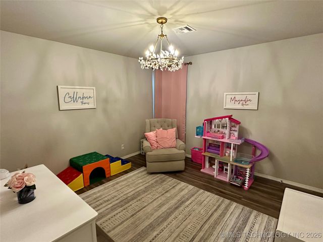 5864 E 146th Street S, Bixby, OK 74008