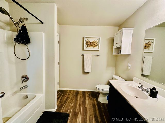 5864 E 146th Street S, Bixby, OK 74008