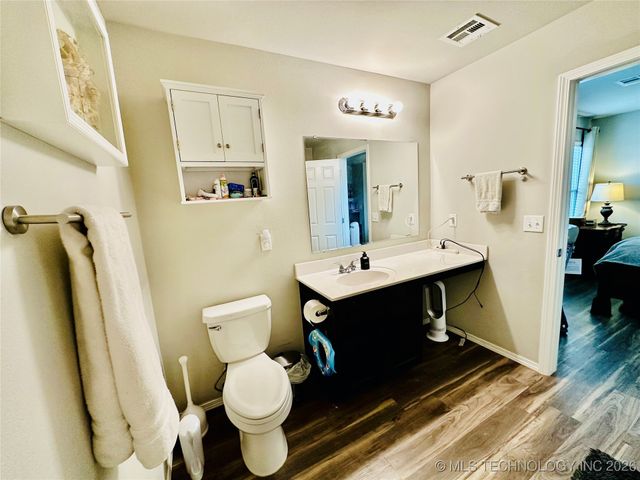 5864 E 146th Street S, Bixby, OK 74008