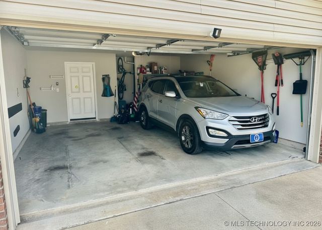 5864 E 146th Street S, Bixby, OK 74008