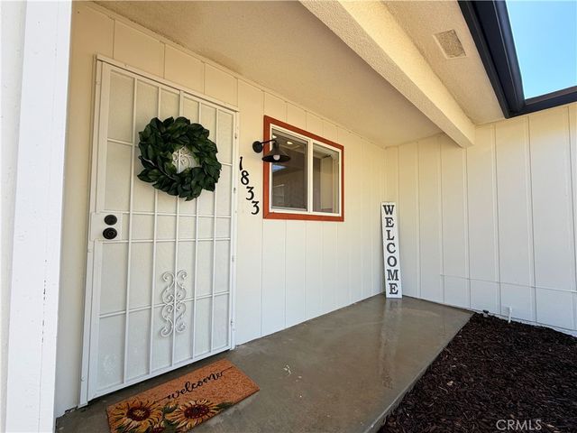 1833 W Pico, Fresno, CA 93705