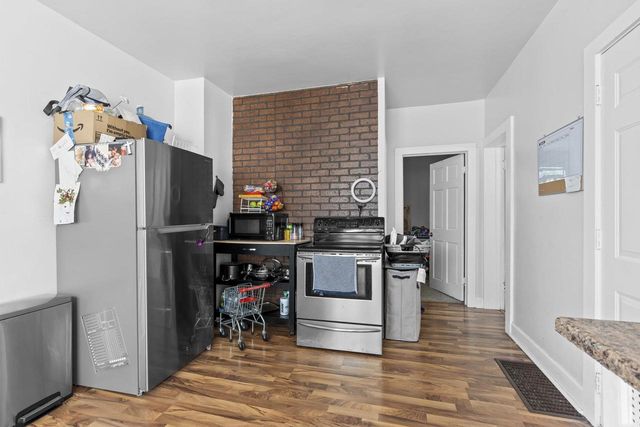 521 12TH AVENUE, Green Bay, WI 54303
