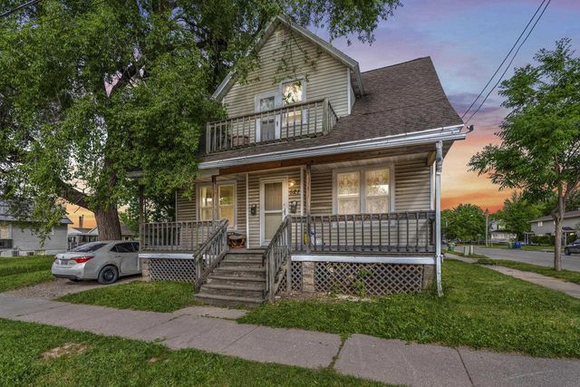 521 12TH AVENUE, Green Bay, WI 54303