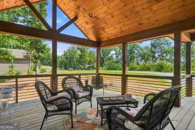 450 Jakes Landing Way, Ellijay, GA 30540