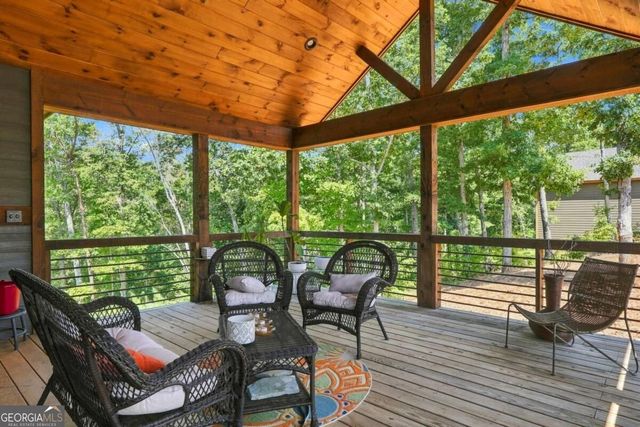 450 Jakes Landing Way, Ellijay, GA 30540