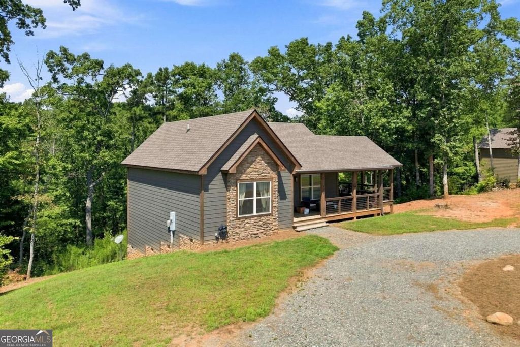 450 Jakes Landing Way, Ellijay, GA 30540