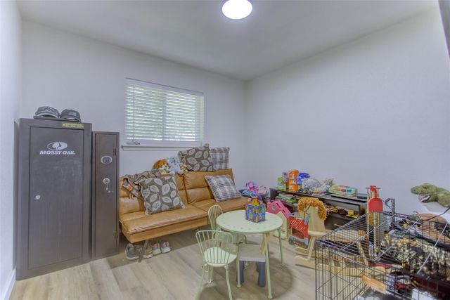 604 26th Avenue, Mineral Wells, TX 76067