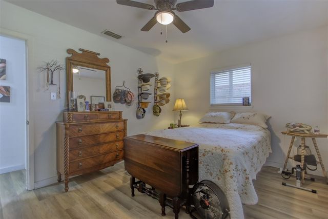 604 26th Avenue, Mineral Wells, TX 76067