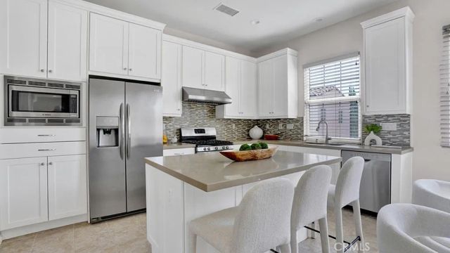 102 Painted Trellis, Irvine, CA 92620
