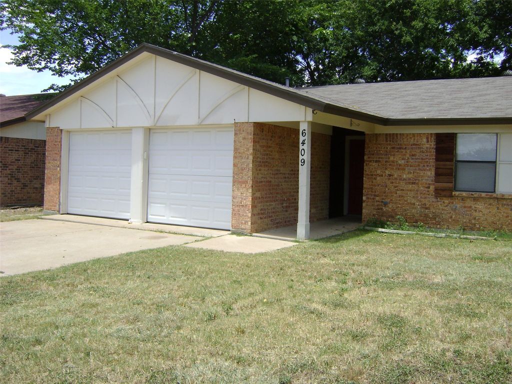 6409 Macarthur Drive, Watauga, TX 76148