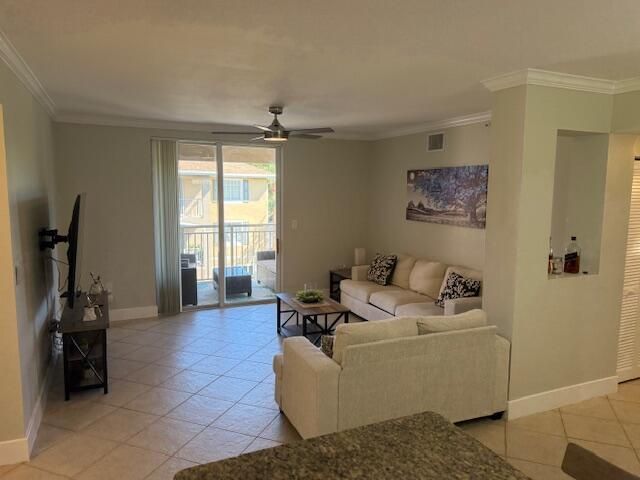 6400 Emerald Dunes Drive 301, West Palm Beach, FL 33411