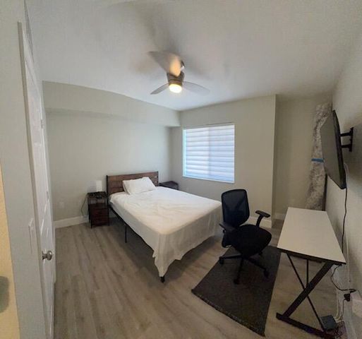 6400 Emerald Dunes Drive 301, West Palm Beach, FL 33411