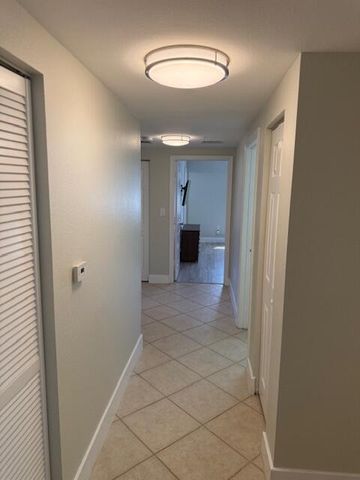 6400 Emerald Dunes Drive 301, West Palm Beach, FL 33411