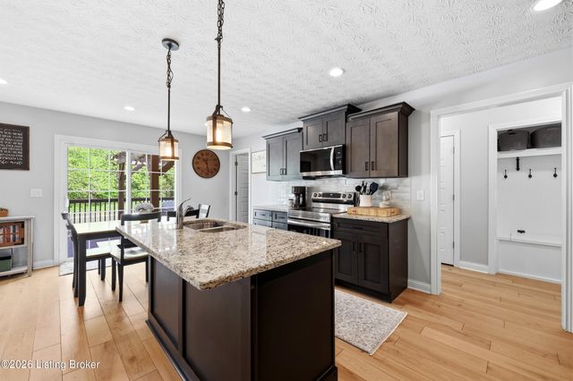 69 Mount Carmel Blvd, Rineyville, KY 40162