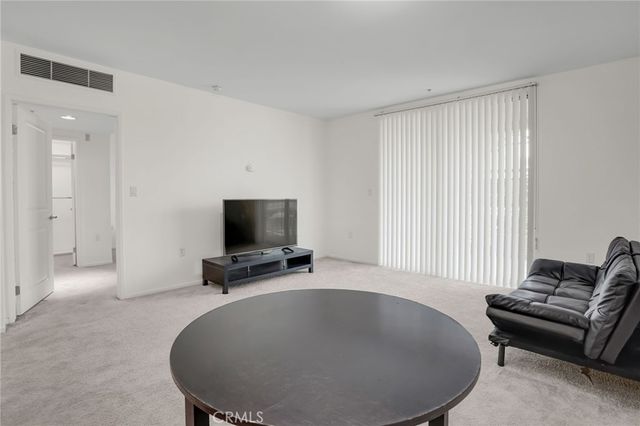 267 S San Pedro 217, Los Angeles, CA 90012