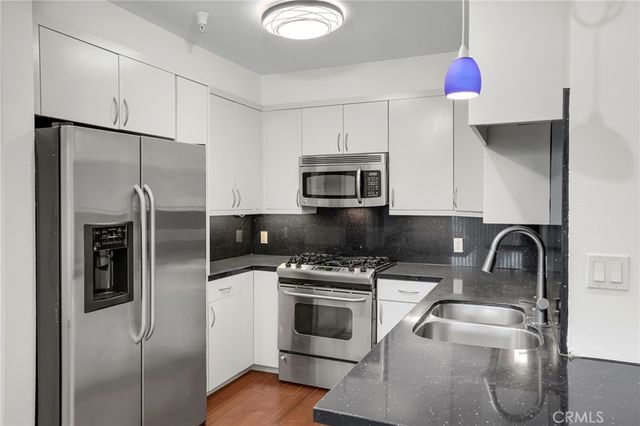 267 S San Pedro 217, Los Angeles, CA 90012
