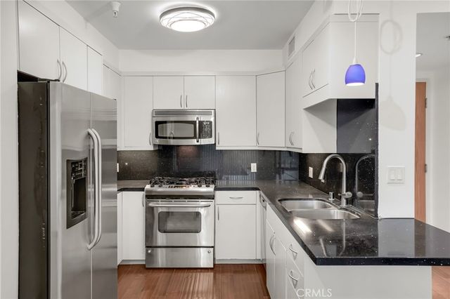 267 S San Pedro 217, Los Angeles, CA 90012