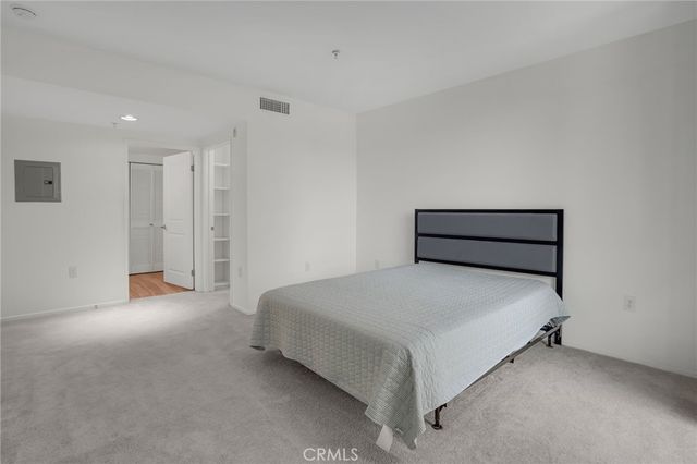 267 S San Pedro 217, Los Angeles, CA 90012