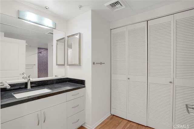 267 S San Pedro 217, Los Angeles, CA 90012