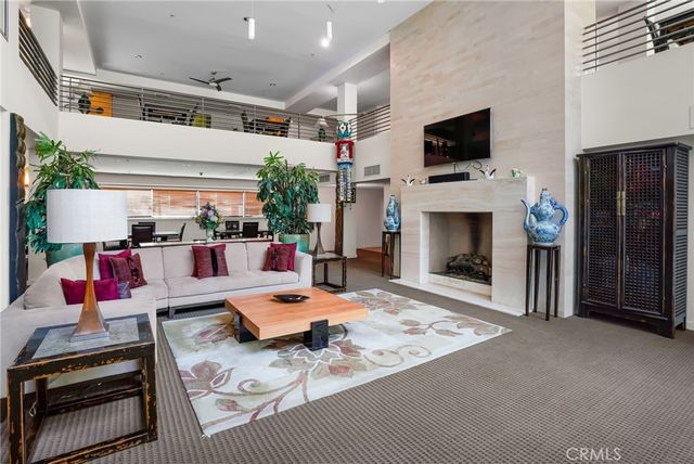 267 S San Pedro 217, Los Angeles, CA 90012
