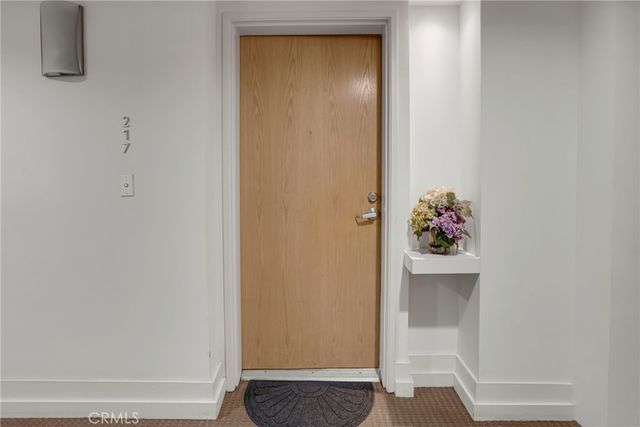 267 S San Pedro 217, Los Angeles, CA 90012
